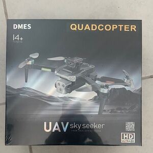 UAV Sky Seeker Quadcopter - Black